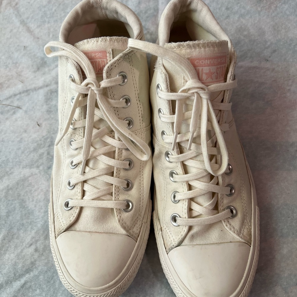 Converse Cream High-Top Sneakers with Pink Floral embroidery. Size 11 - Picture 2 of 7
